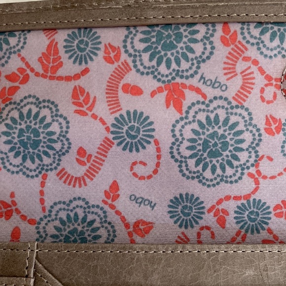 HOBO Wallet - Picture 10 of 14